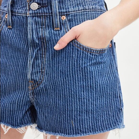 Levi's 501 Striped Denim Shorts Size 28 Waist NWOT - Picture 1 of 12